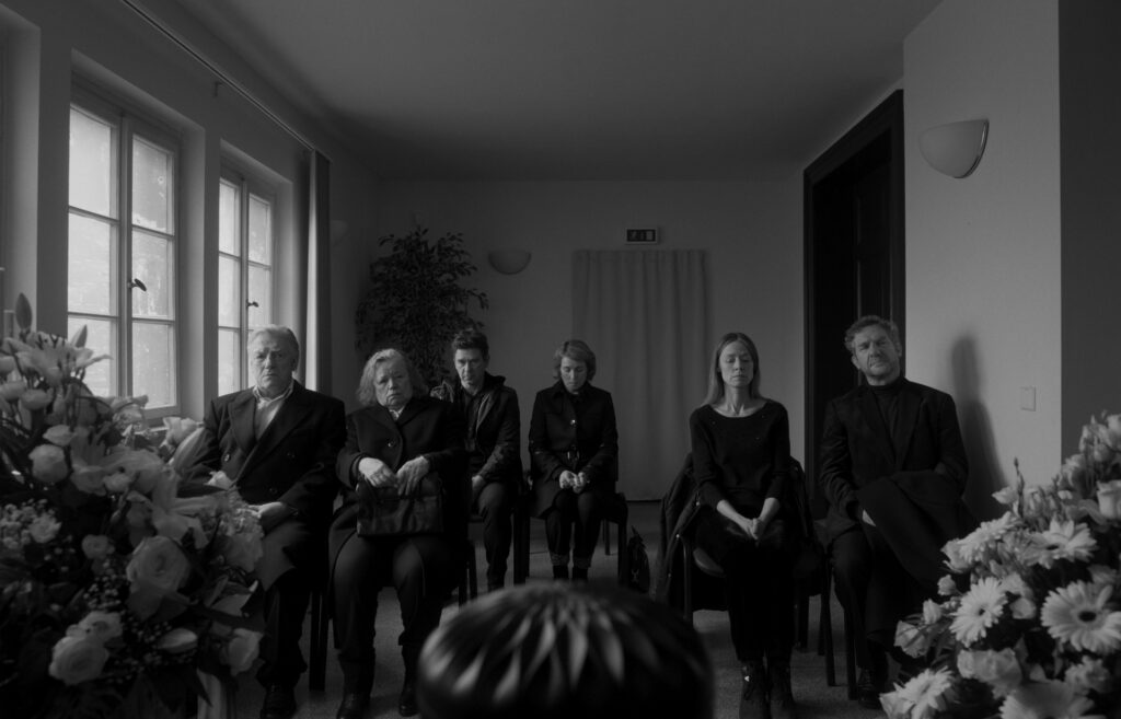 Jenny Schily im Interview zu "Im Haus meiner Eltern" Andrea Zschocher