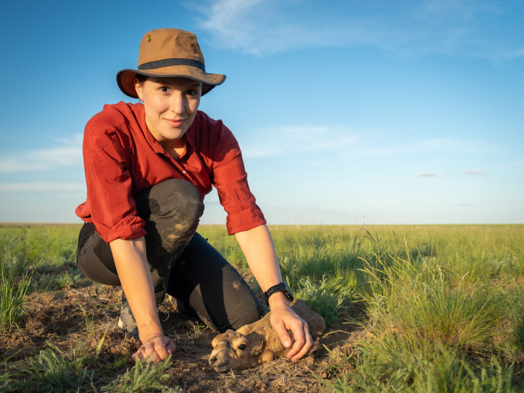Hannah Emde zu "Terra X: Faszination Erde" mit Andrea Zschocher