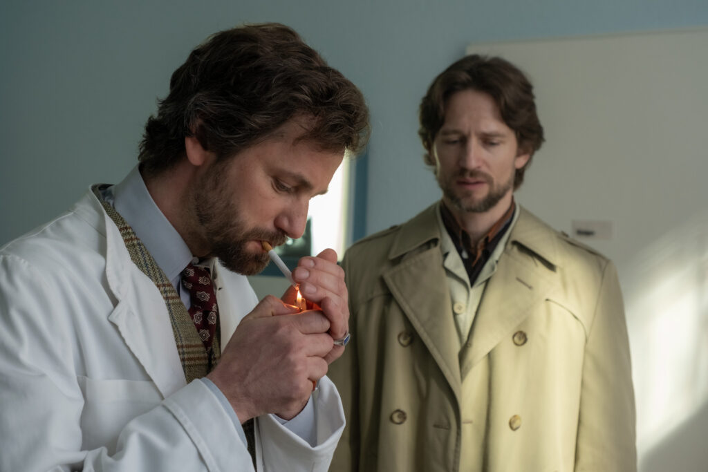 August Wittgenstein im Interview zu Ku'damm 77 mit Andrea Zschocher