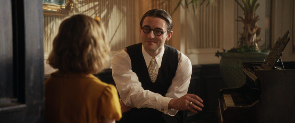 Tobias Resch zu "Das geheime Stockwerk" im Interview mit Andrea Zschocher