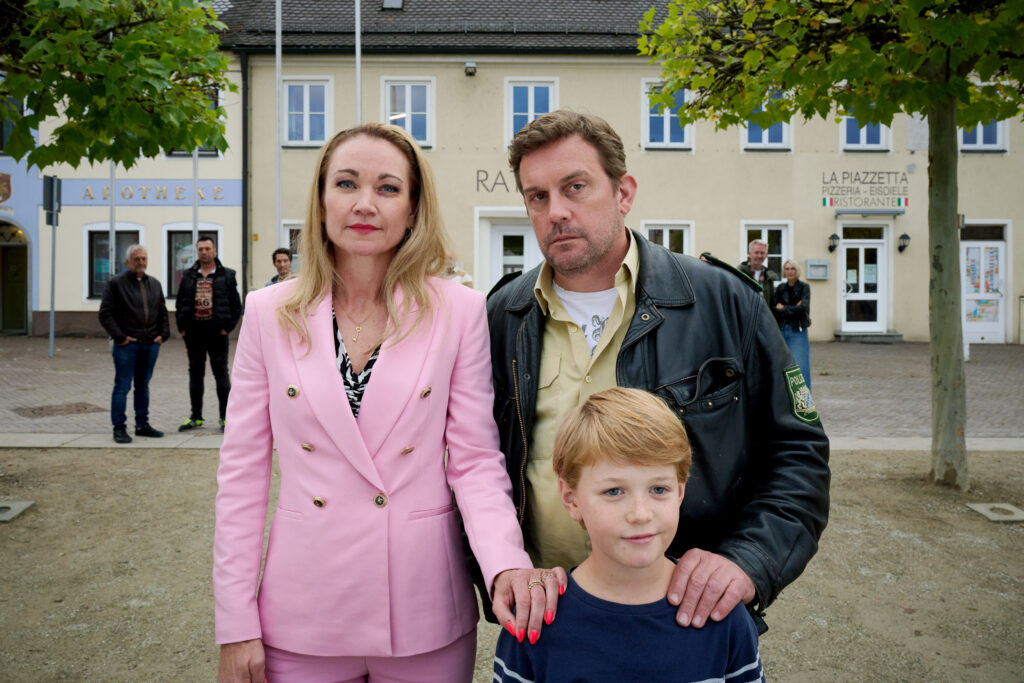 Interview zum neuen Eberhofer-Krimi "Steckerlfischfiasko" mit Lisa Maria Potthoff & Sebastian Bezzel