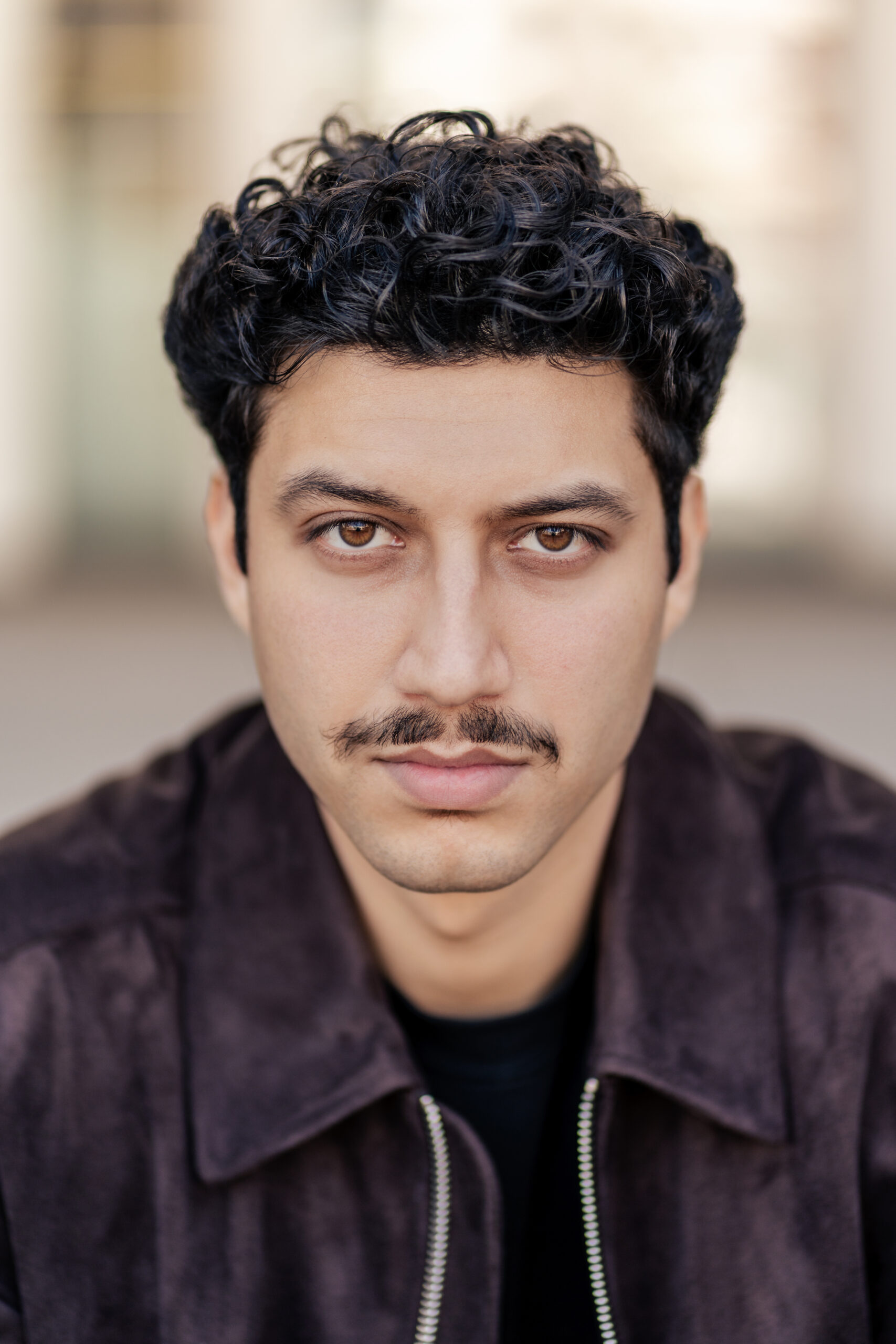 Tareq Nassery: „Für mich liegt die Stärke eines Mannes darin, zu zeigen, wie er sich fühlt“